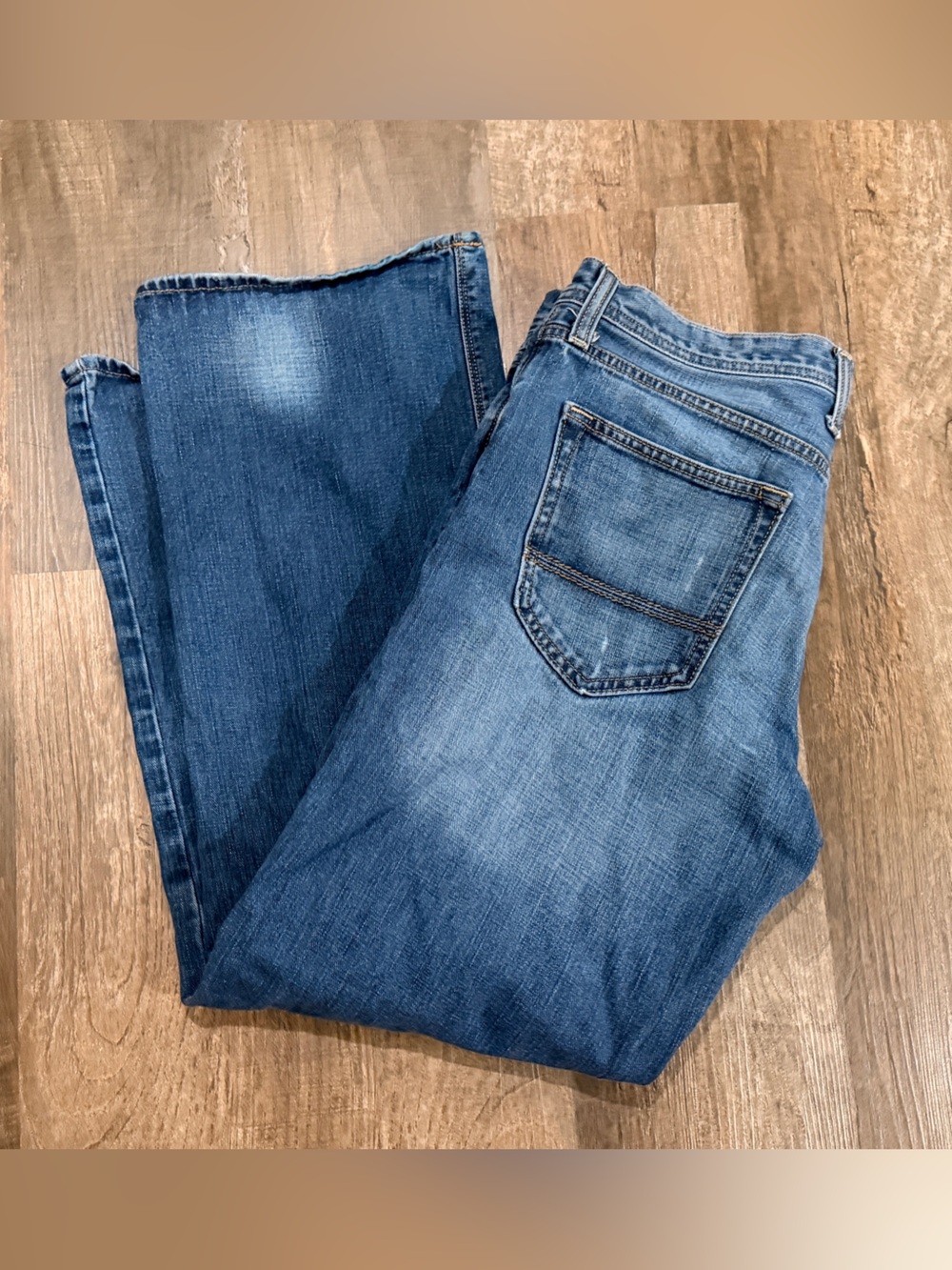 Arizona Jean Company Men's Medium Blue Straight Leg Jeans